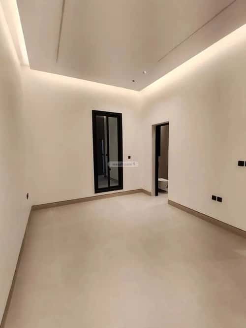 فيلا 204 متر مربع شمالية على شارع 20م العارض، شمال الرياض، الرياض