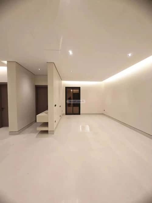 فيلا 318 متر مربع شرقية على شارع 18م العارض، شمال الرياض، الرياض