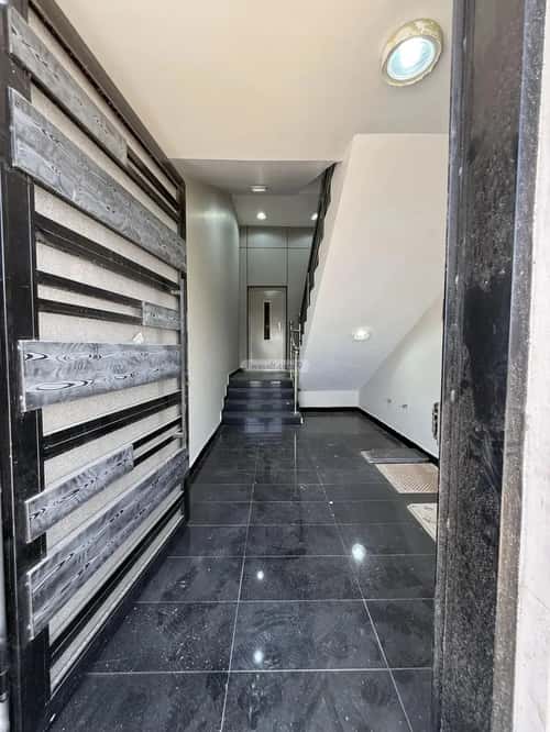 Apartment 335 SQM with 9 Bedrooms Al-Sharafiya, Abha