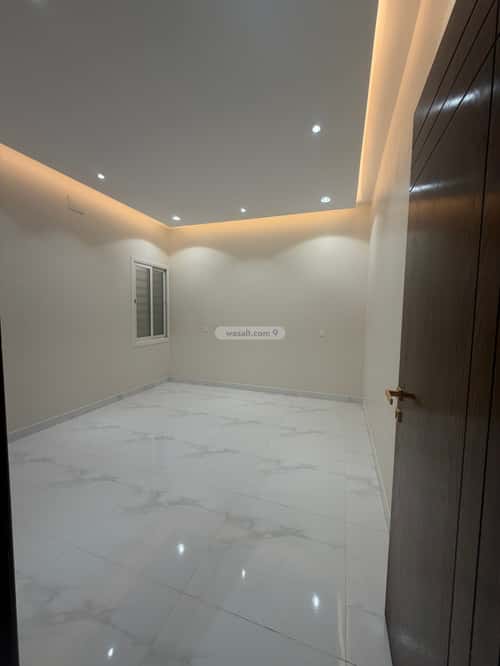 Floor 212 SQM with 6 Bedrooms Al Zahoor, Abha