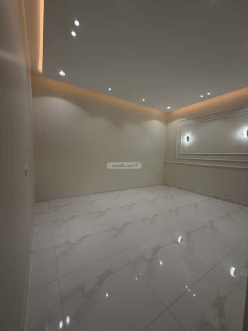 Floor 212 SQM with 6 Bedrooms Al Zahoor, Abha