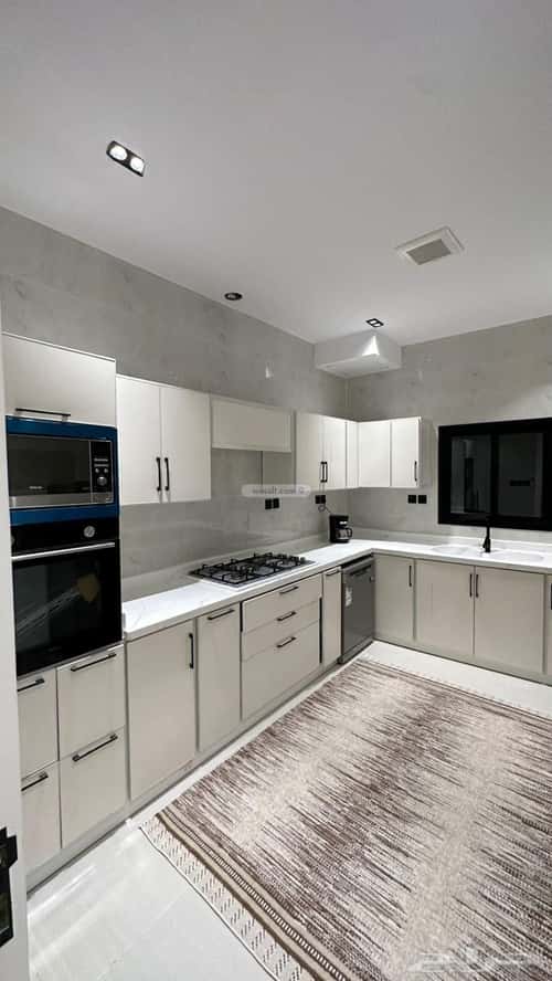 Building 405 SQM Facing North Al Bayan, East Riyadh, Riyadh