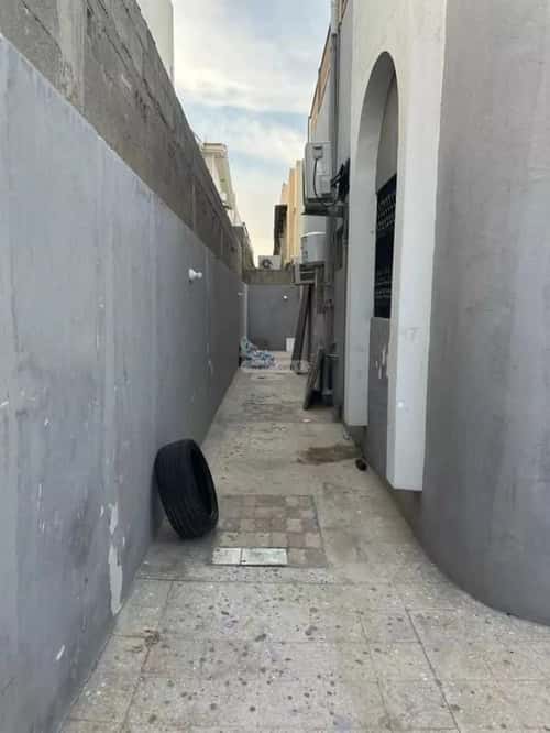 Villa 595 SQM Facing South East on 20m Width Street Al Doohah Al Shamalyah, Alzahran