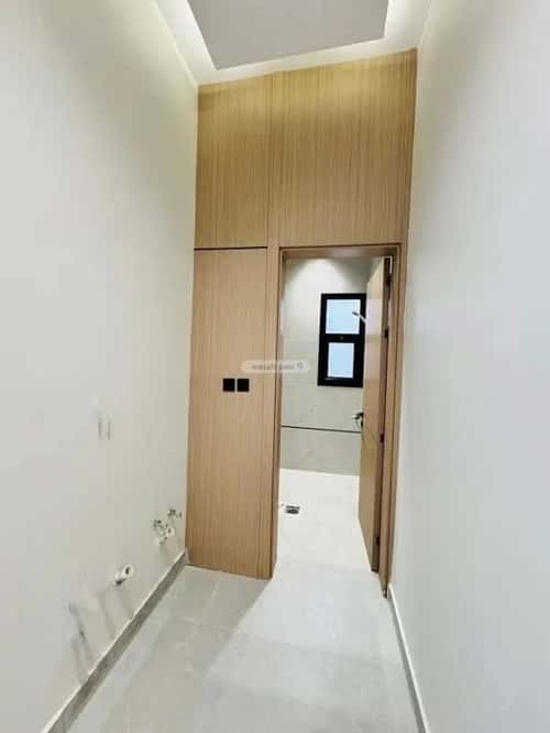 Floor 244 SQM with 3 Bedrooms King Faisal, East Riyadh, Riyadh