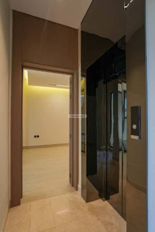 Floor 900 SQM with 2 Bedrooms Al-Malqa, North Riyadh, Riyadh