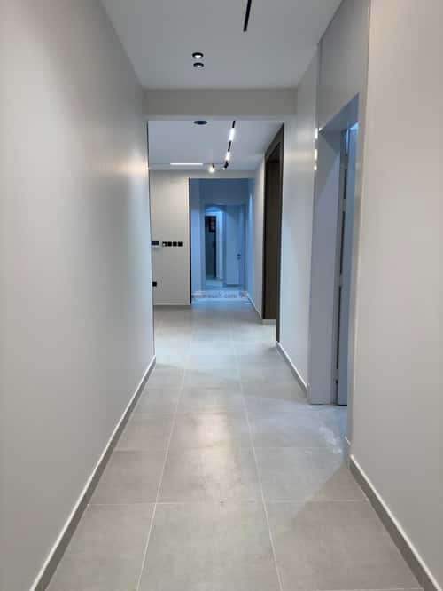 Floor 370 SQM with 3 Bedrooms Al Ghadeer, Abha
