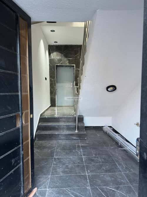 Floor 370 SQM with 3 Bedrooms Al Ghadeer, Abha