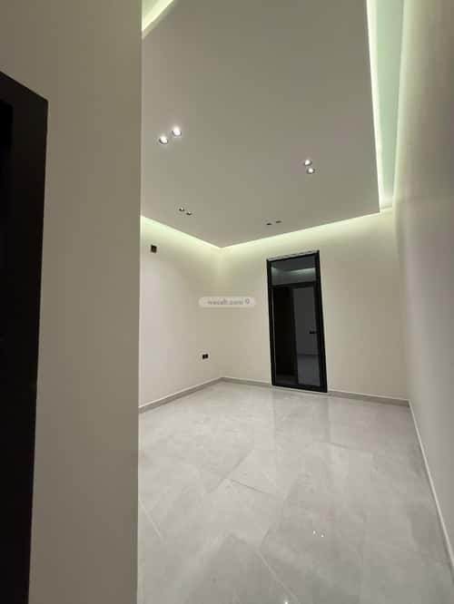 Floor 210 SQM with 5 Bedrooms Al Bayan, East Riyadh, Riyadh