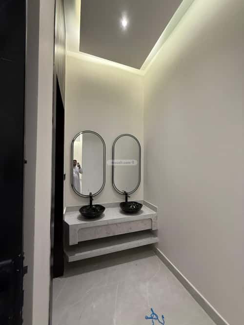 Floor 210 SQM with 5 Bedrooms Al Bayan, East Riyadh, Riyadh