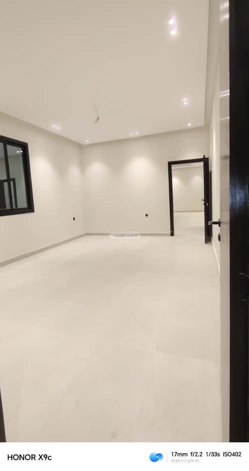فيلا 450 متر مربع شرقية على شارع 25م الوفاء، شرق جدة، جدة