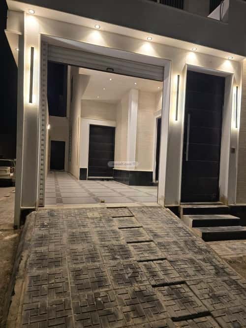 فيلا 249 متر مربع جنوبية غربية على شارع 15م بدر، جنوب الرياض، الرياض
