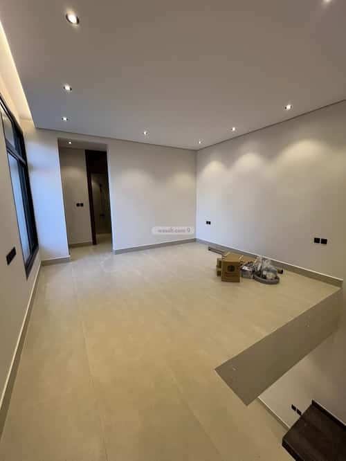 Villa 348 SQM Facing South on 25m Width Street Al-Mahdiyah, West Riyadh, Riyadh