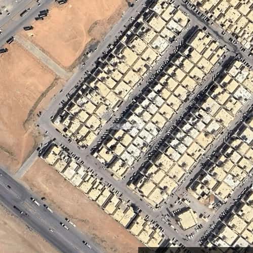 Floor 337 SQM with 5 Bedrooms Al-Janadriyah, East Riyadh, Riyadh