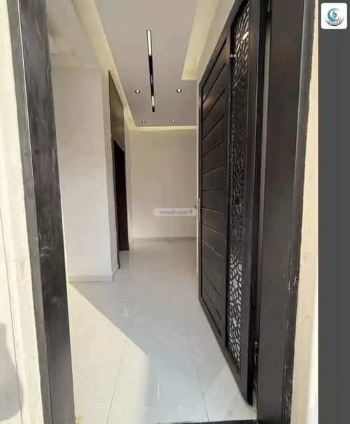 Floor 201 SQM with 5 Bedrooms Al-Janadriyah, East Riyadh, Riyadh