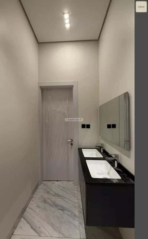 Floor 360 SQM with 5 Bedrooms Ar-Rimal, East Riyadh, Riyadh