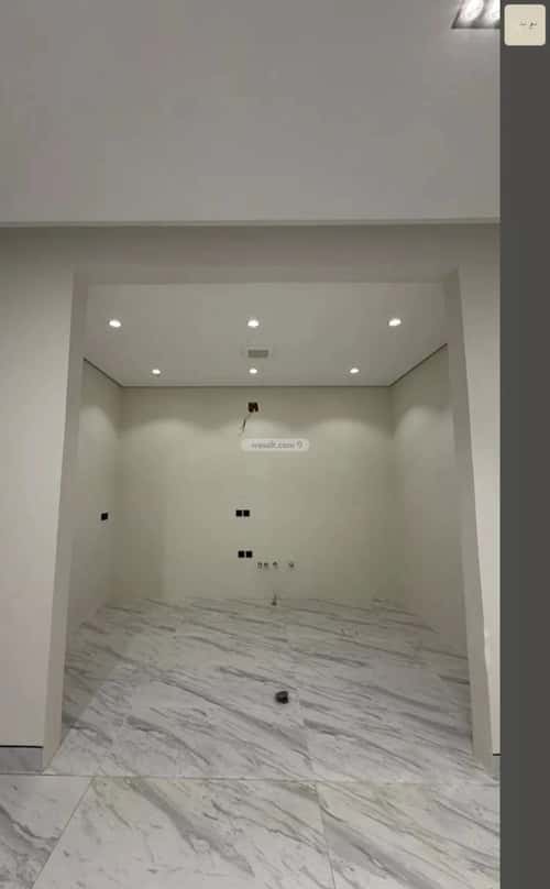 Floor 360 SQM with 5 Bedrooms Ar-Rimal, East Riyadh, Riyadh
