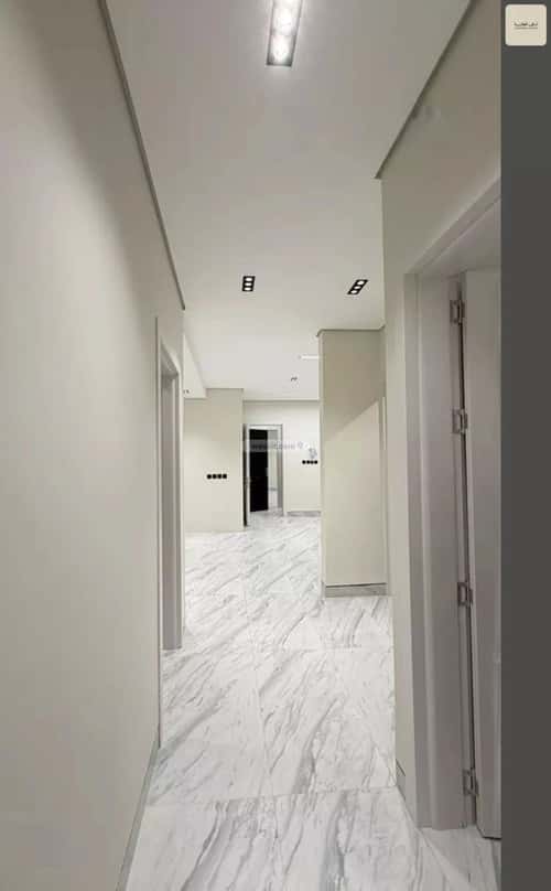 Floor 360 SQM with 5 Bedrooms Ar-Rimal, East Riyadh, Riyadh