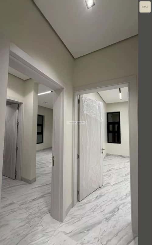 Floor 360 SQM with 5 Bedrooms Ar-Rimal, East Riyadh, Riyadh