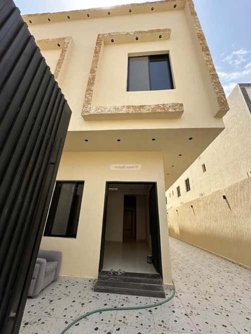 Floor 256 SQM with 4 Bedrooms West An-Naseem, East Riyadh, Riyadh