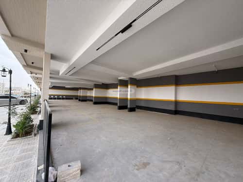 Apartment with 4 Bedrooms Al-Yarmuk, East Riyadh, Riyadh