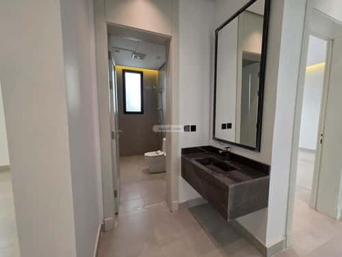 Floor 198 SQM with 5 Bedrooms Qurtubah, East Riyadh, Riyadh