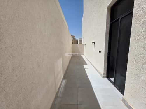 Floor 198 SQM with 5 Bedrooms Qurtubah, East Riyadh, Riyadh