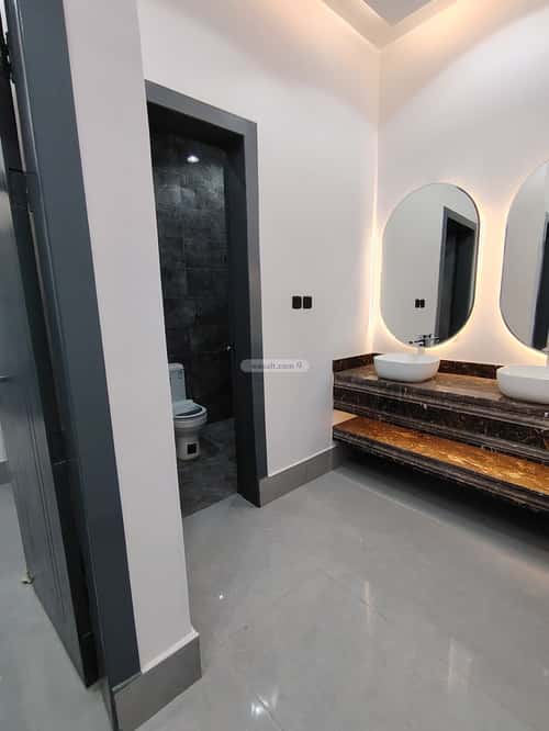 Floor with 5 Bedrooms Al-Qadisiyah, East Riyadh, Riyadh