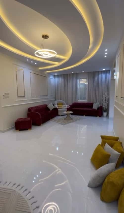 فيلا 337 متر مربع شمالية على شارع 25م السداد، الطائف