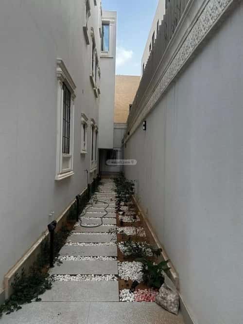 Floor 750 SQM with 5 Bedrooms Twaeeq, West Riyadh, Riyadh