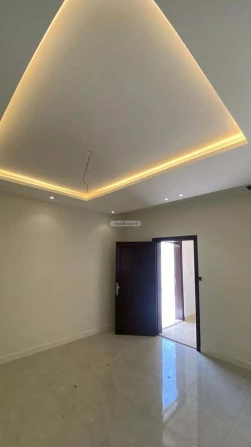 فيلا 275 متر مربع شرقية على شارع 15م السنابل، جنوب جدة، جدة