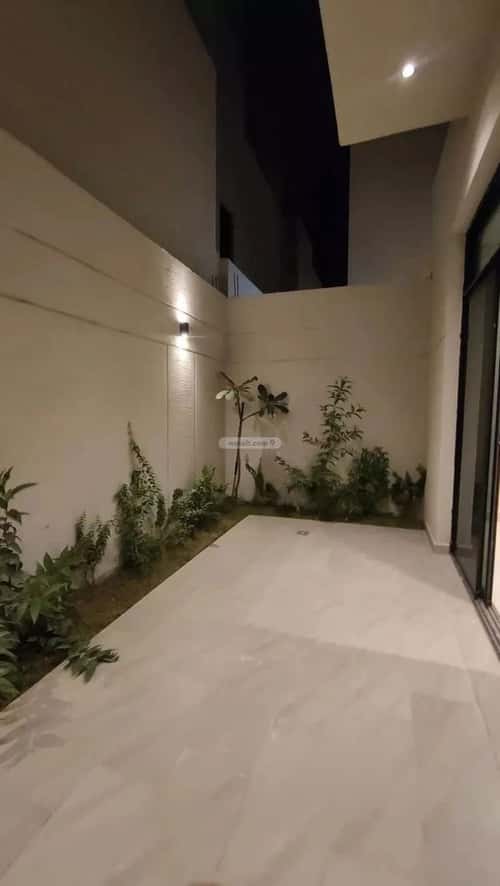 فيلا 312 متر مربع غربية على شارع 15م الرمال، شرق الرياض، الرياض