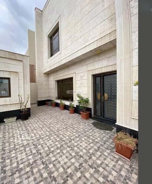 Villa 484 SQM Facing South on 25m Width Street Al Fysalyah, Aldammam