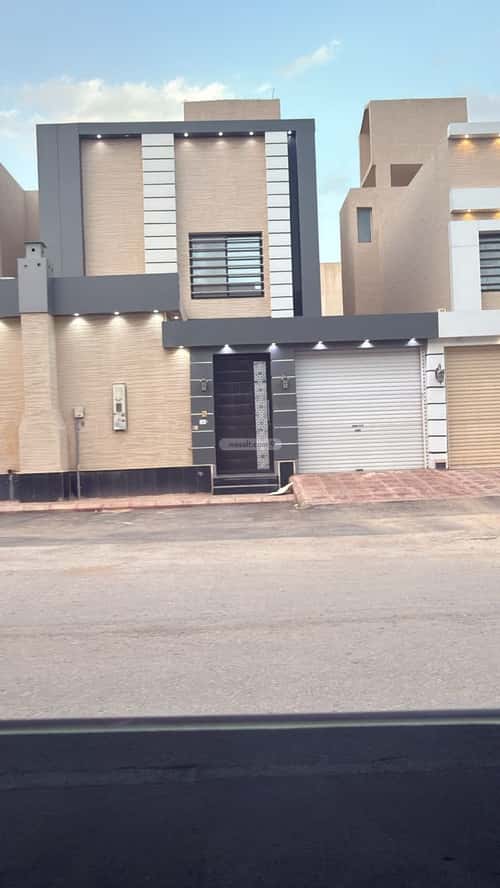 فيلا 250 متر مربع واجهة شرقية ب 12 غرف بدر، جنوب الرياض، الرياض