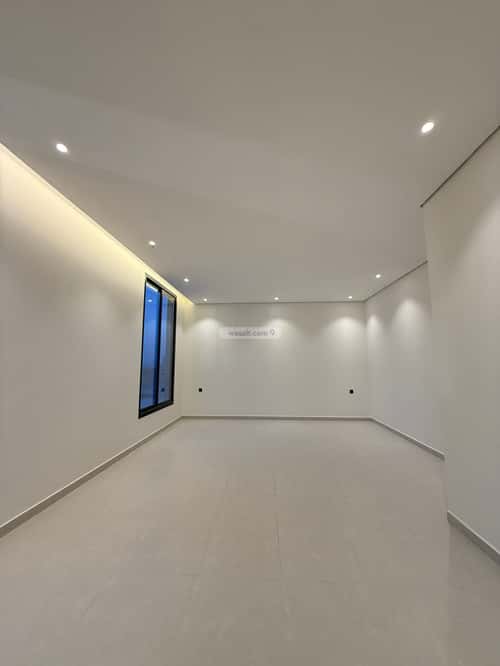 Villa 400 SQM Facing East on 20m Width Street Al-Mahdiyah, West Riyadh, Riyadh