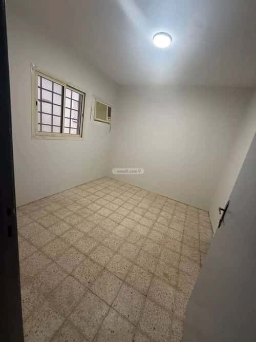 Villa 275 SQM Facing South with 3 Bedrooms Al-Muanisiyah, East Riyadh, Riyadh