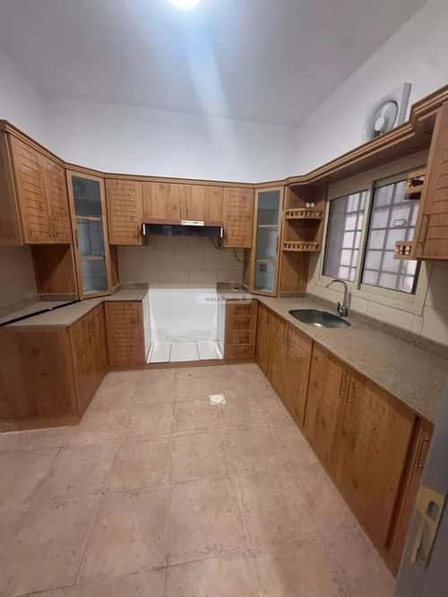 Villa 275 SQM Facing South with 3 Bedrooms Al-Muanisiyah, East Riyadh, Riyadh