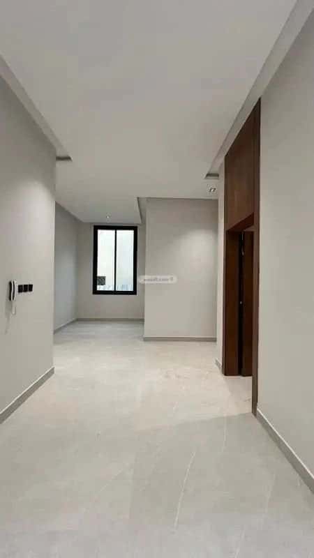 Villa 256 SQM Facing West on 18m Width Street Al-Muanisiyah, East Riyadh, Riyadh