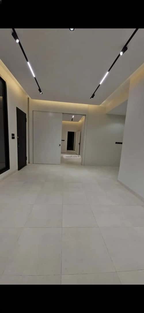 Apartment 360 SQM with 3 Bedrooms Al-Janadriyah, East Riyadh, Riyadh