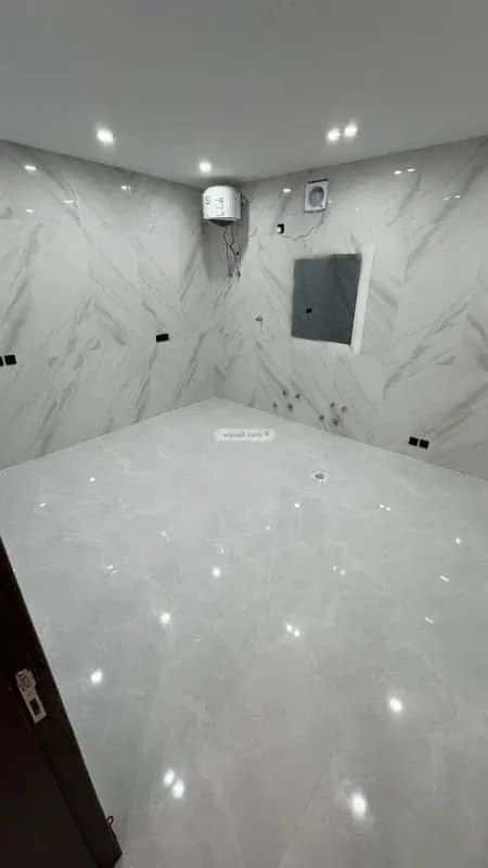 Apartment 182 SQM with 5 Bedrooms Al Hadid Street, Madinah