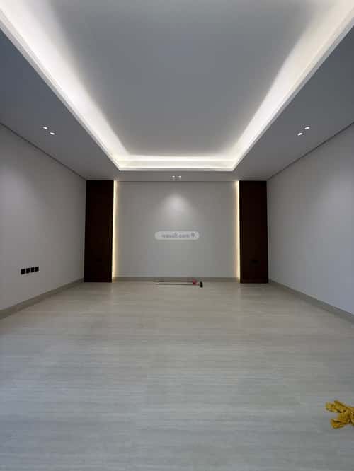 Villa 400 SQM Facing East on 20m Width Street Al-Mahdiyah, West Riyadh, Riyadh