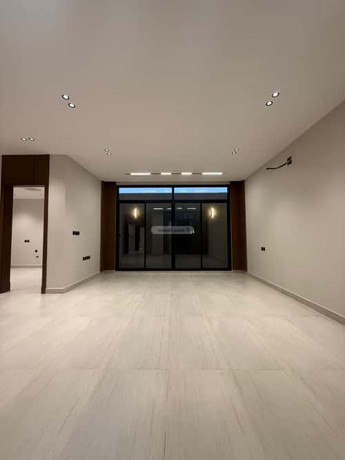 Villa 348 SQM Facing South on 25m Width Street Al-Mahdiyah, West Riyadh, Riyadh
