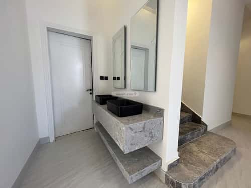 Villa 308 SQM with 1 Apartment Facing West Al-Maizaliyah, East Riyadh, Riyadh