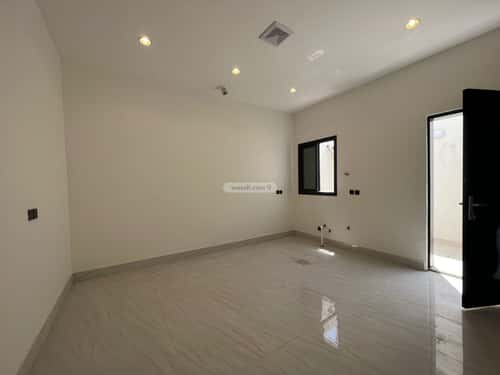 Villa 308 SQM with 1 Apartment Facing West Al-Maizaliyah, East Riyadh, Riyadh