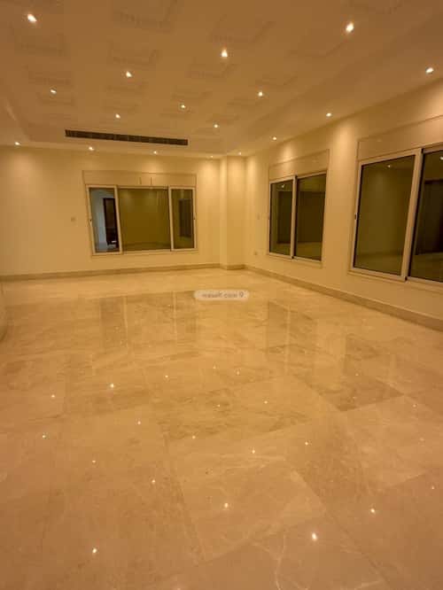 Villa 895 SQM Facing North West on 25m Width Street Obhur Al Janoubeyyah, North Jeddah, Jeddah