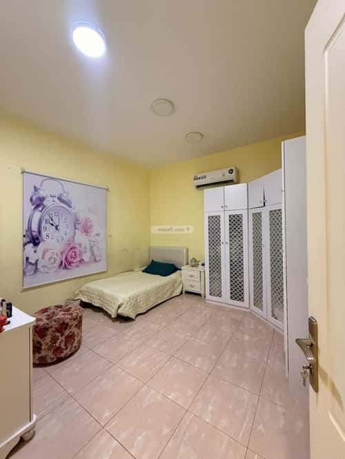 Floor 400 SQM with 5 Bedrooms As-Saadah, East Riyadh, Riyadh