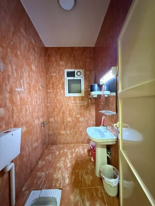 Floor 400 SQM with 5 Bedrooms As-Saadah, East Riyadh, Riyadh