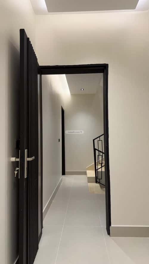 Floor 194 SQM with 3 Bedrooms Al-Janadriyah, East Riyadh, Riyadh