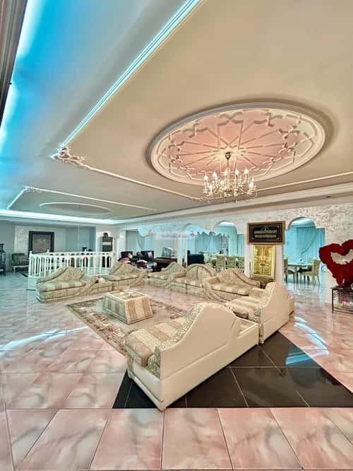 Building 772 SQM with 4 Floors Facing South Alzahraa, Makkah Al Mukarramah
