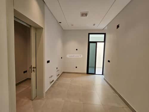 Floor 198 SQM with 5 Bedrooms Qurtubah, East Riyadh, Riyadh