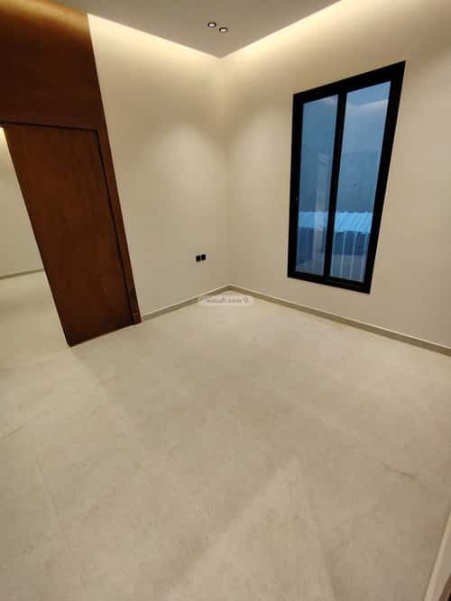Floor 315 SQM with 5 Bedrooms Al-Janadriyah, East Riyadh, Riyadh